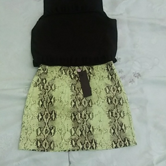 Snake Print Mini Skirt - Picture 5 of 6